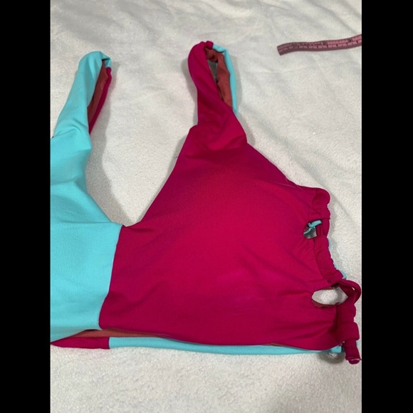 NWT Maaji Side Cutout Colorblock Bikini Top in Evergreen‎ [SZ Medium ] Pink - Picture 4 of 8